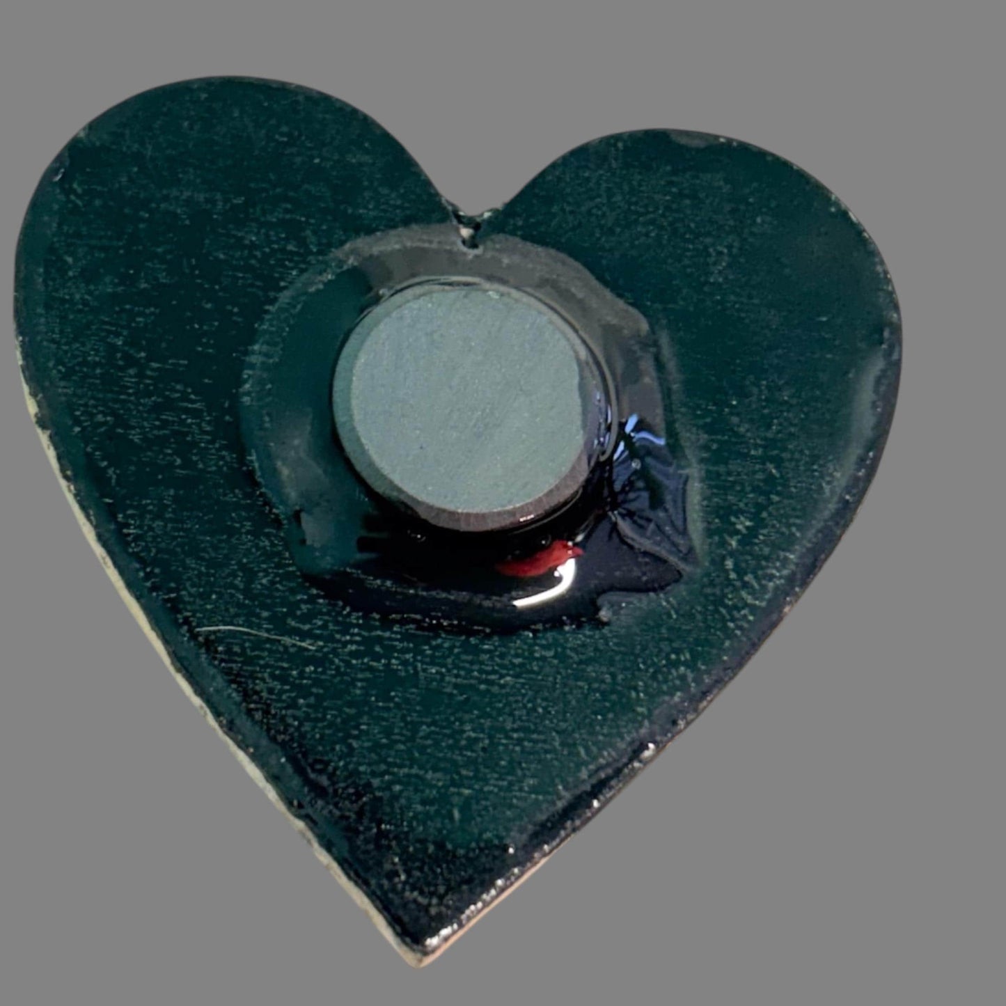 Handmade Creepling Heart Magnet: Quirky Two-Eyed Sculpture, Collectible Gift Monster