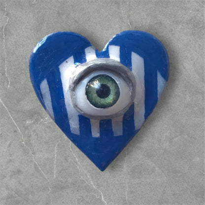 Handmade Creepy Creepling Heart Magnet: Quirky One-Eyed Sculpture, Collectible Gift  Monster
