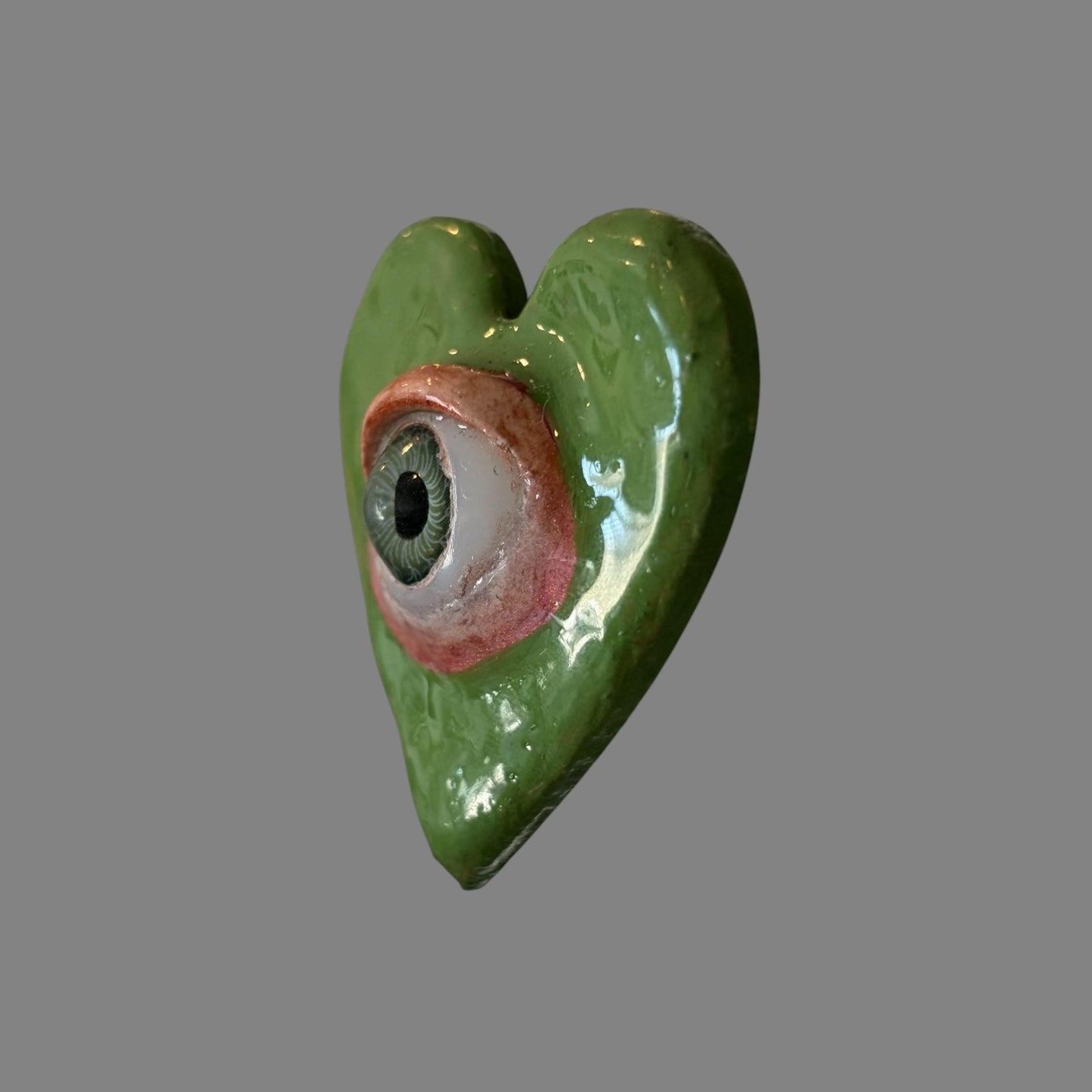 Handmade Creepling Heart Magnet: Quirky One-Eyed Sculpture, Collectible Gift  Monster