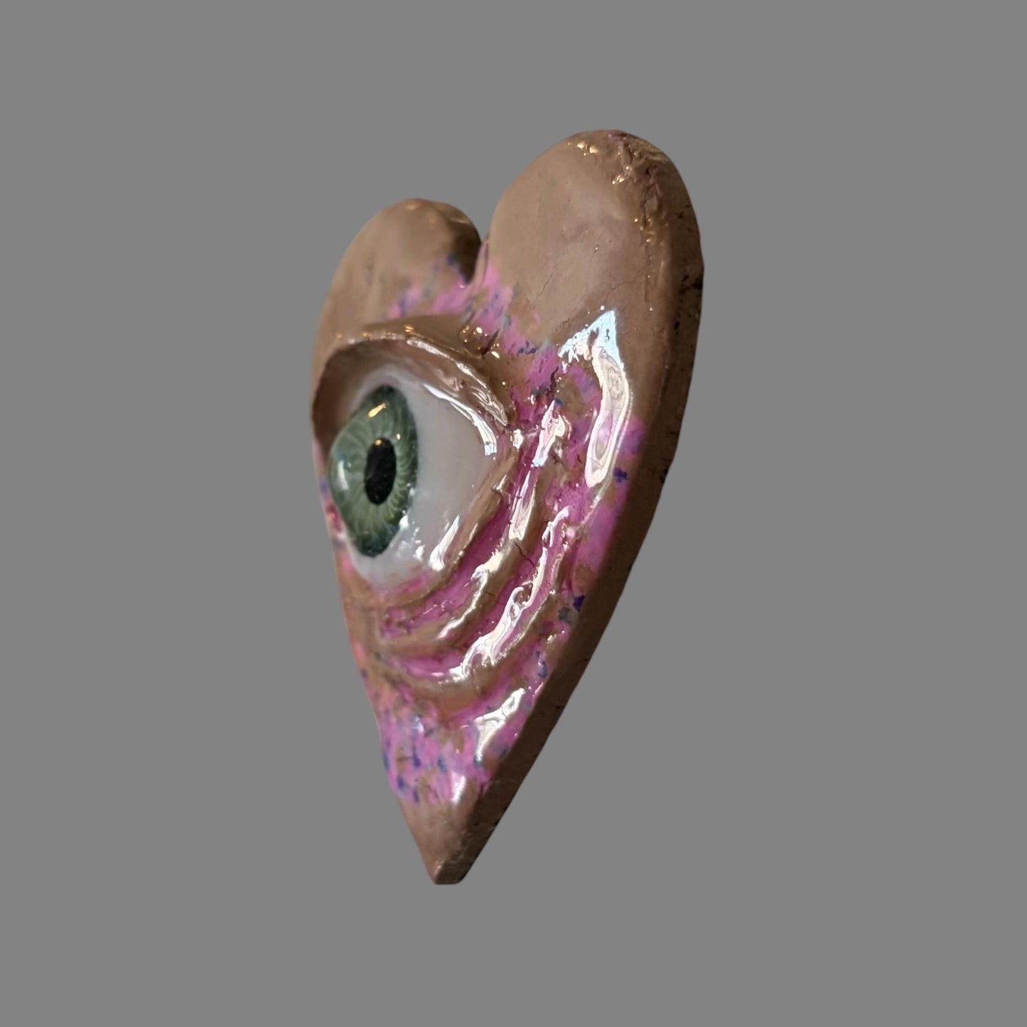 Handmade Creepling Heart Magnet: Quirky One-Eyed Sculpture, Collectible Gift  Monster