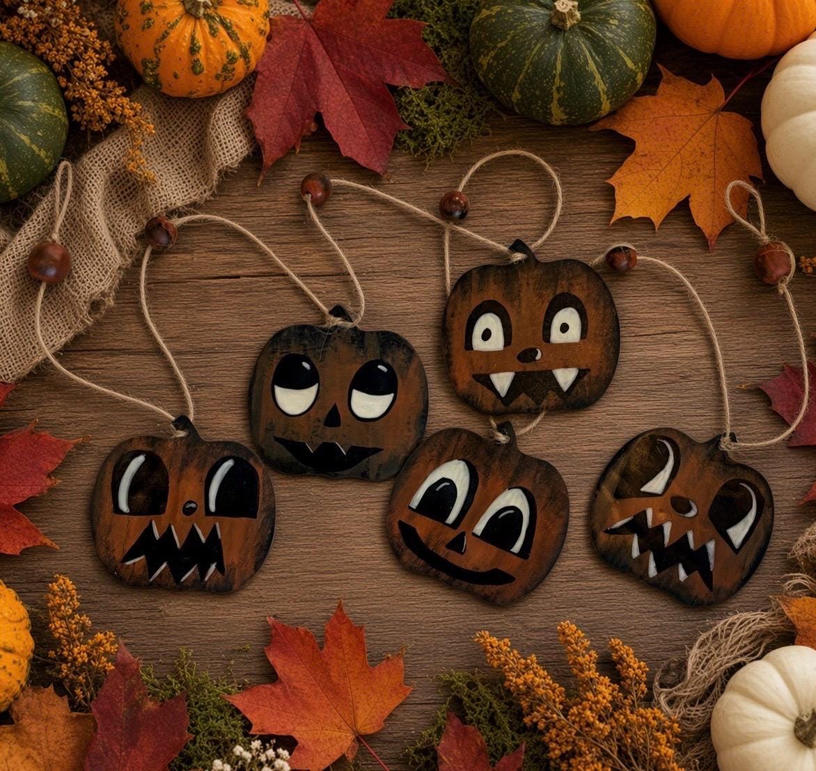 Whimsical Retro Wooden Halloween Pumpkin Garland